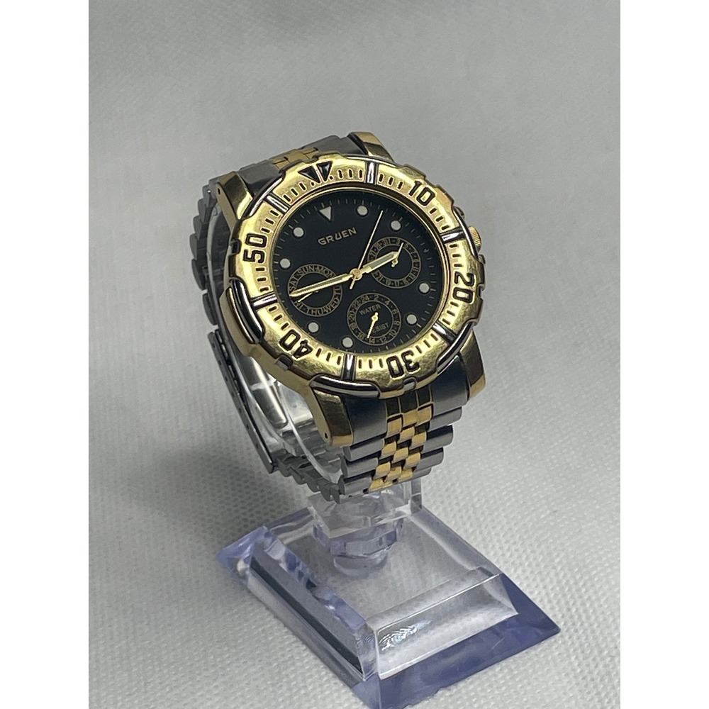 Vintage Gruen Day Date 24 Hour Triple Sub-Dial Watch Rotate Bezel Two-Tone Black